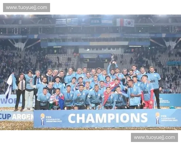 以乌拉圭举办首届世界杯为起点探寻世界足球盛会的辉煌历程